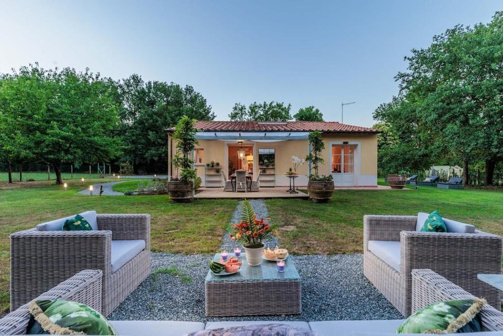 Villa Bassotta, A Charming Cottage Lucca Dış mekan fotoğraf
